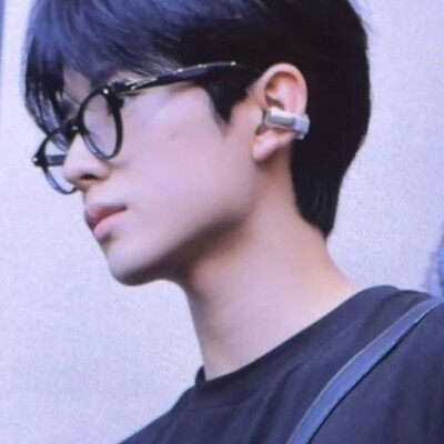 yushi