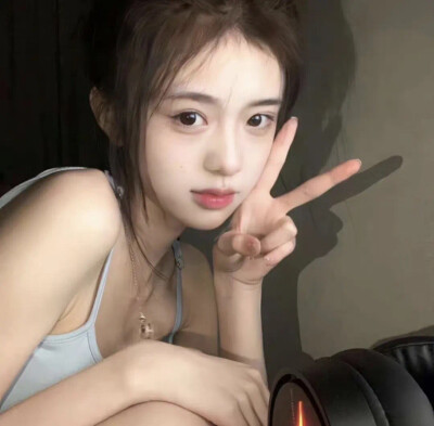 权威女头故事感