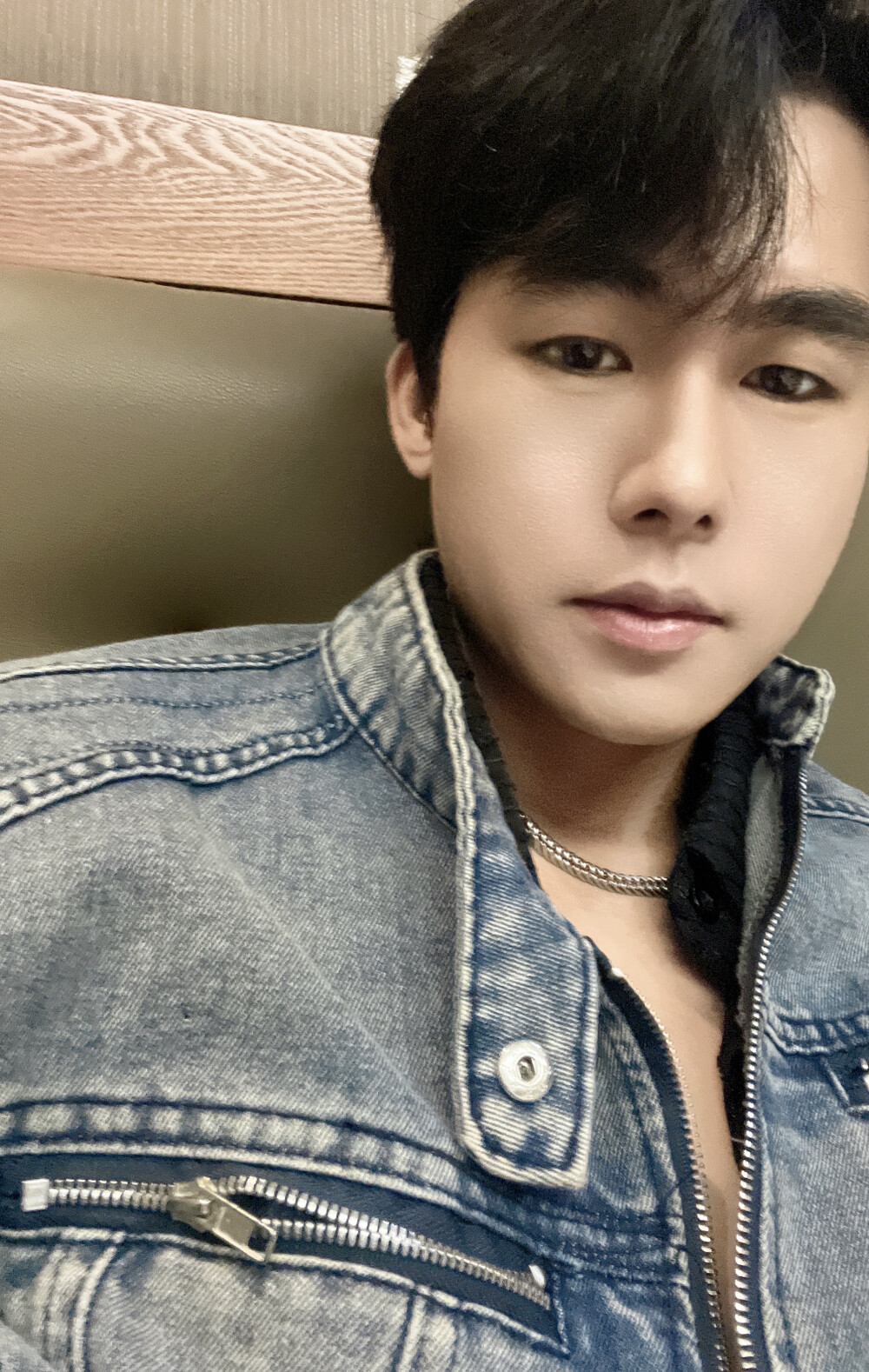 龙国兵的伤感头像黎平县水口镇网红男生头像黑白头像黎平网红博艺机械