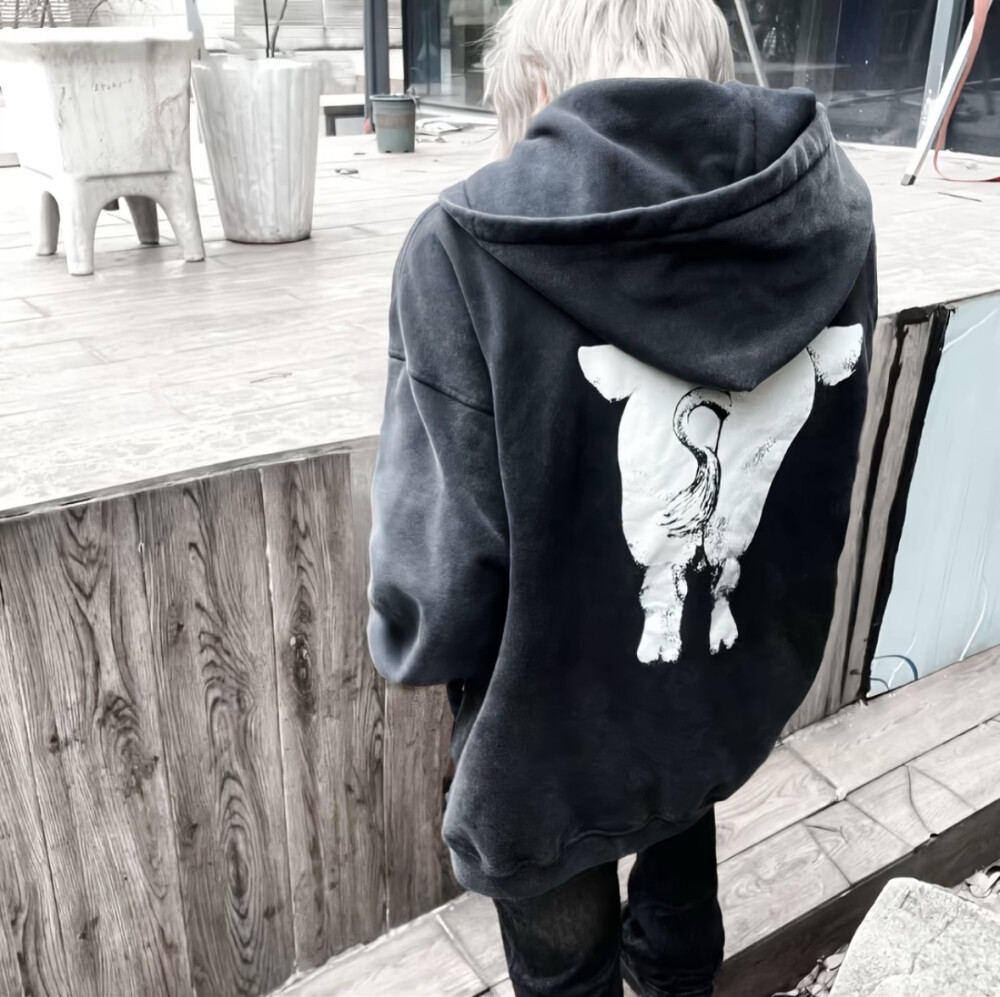 自截男头 拿图点赞关注