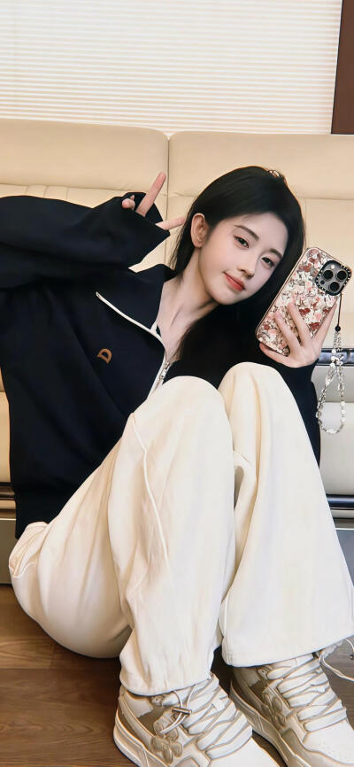 鞠婧祎壁纸