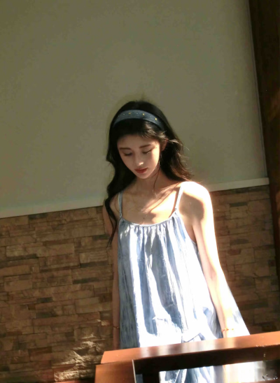 鞠婧祎壁纸
