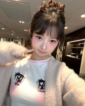 直井怜
没人能拒绝这个萌团子