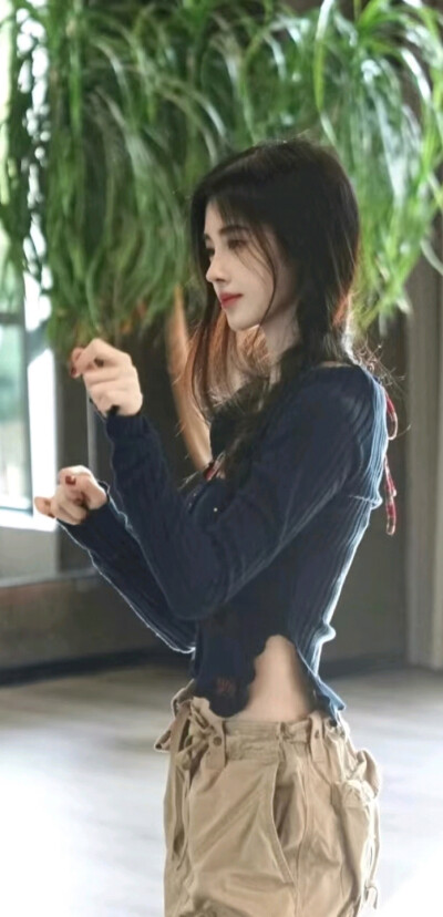 鞠婧祎壁纸