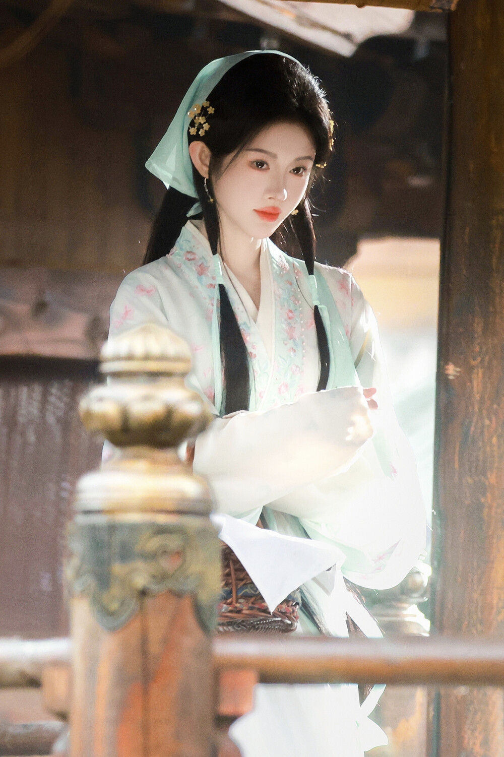 月鳞绮纪 露芜衣