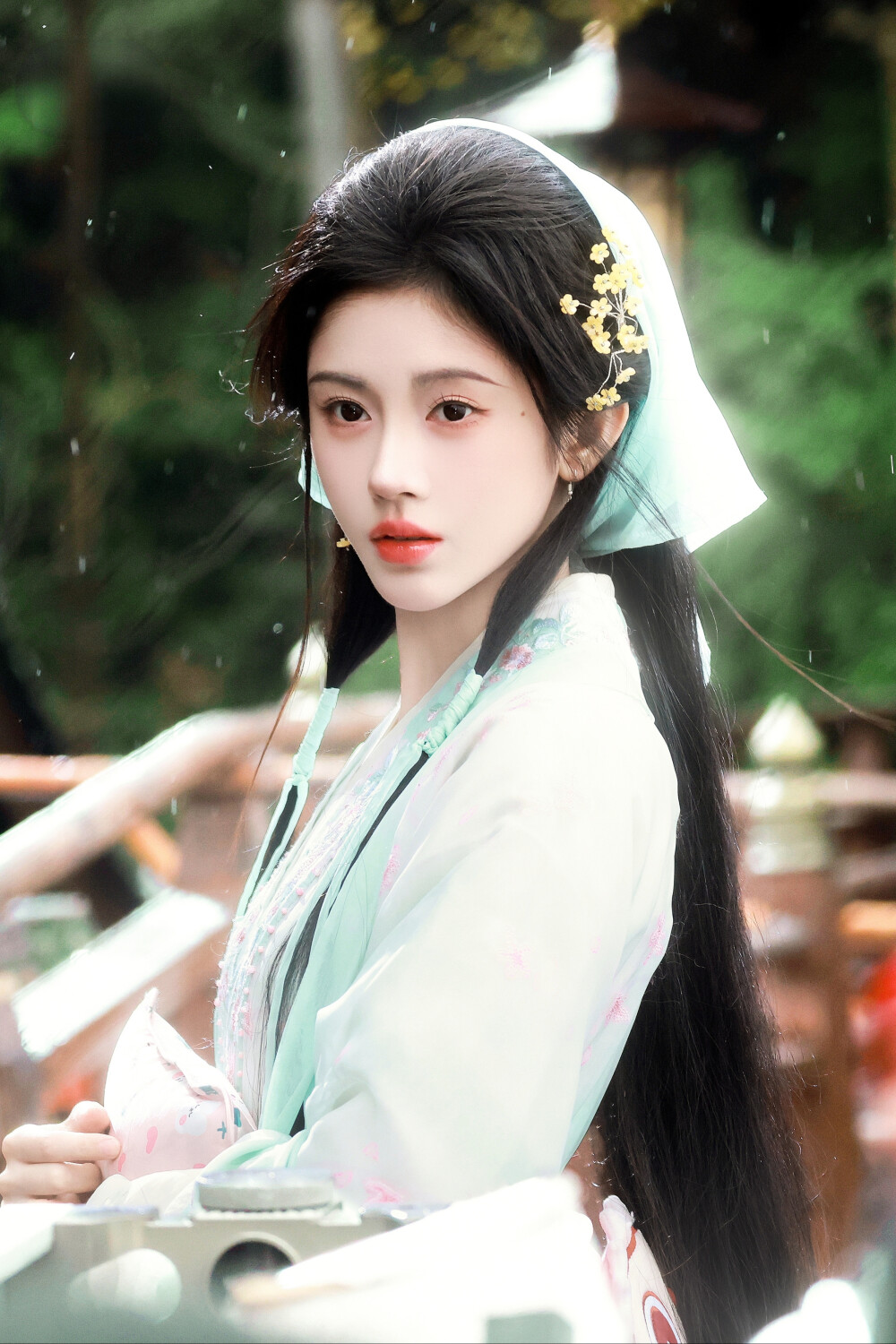 月鳞绮纪 露芜衣