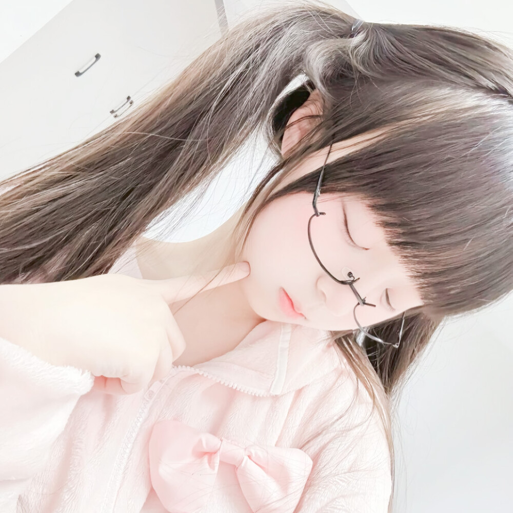 二次元世界小霸主（二传注明禁二改）