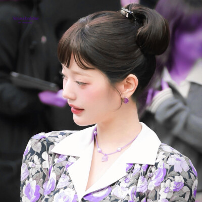 微调可二改
标°_Strawbabbie