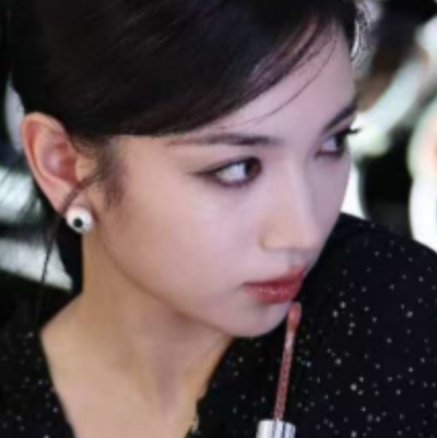 怎敌她千娇百媚