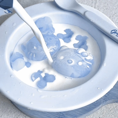 回忆堆积成了月亮