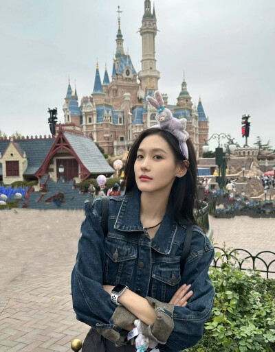 BY爱喝可乐的古娜小姐 中国 张昕懿