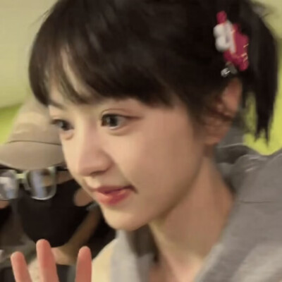 菠萝小薇