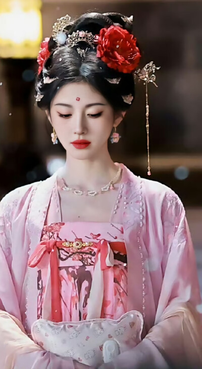 鞠婧祎