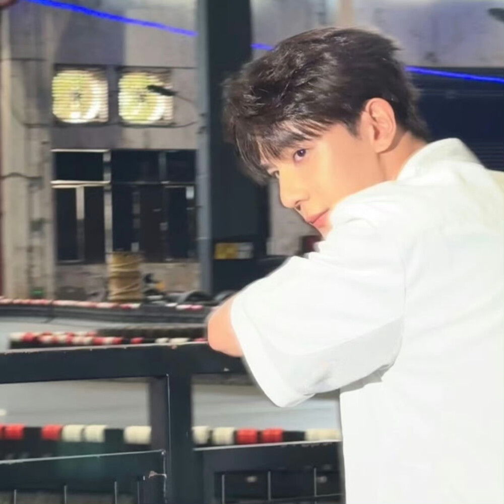 男生头像
cr.wb美图收录酱