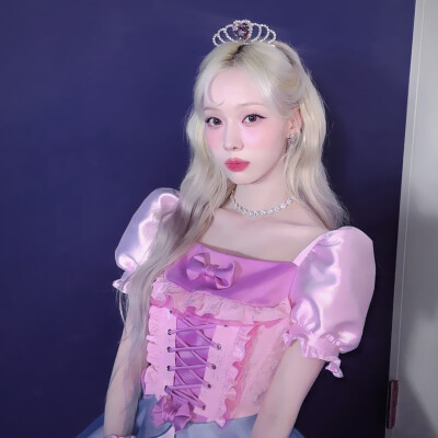 看得出她是公主