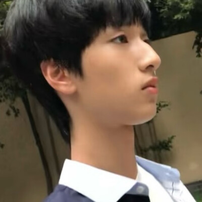 严浩翔