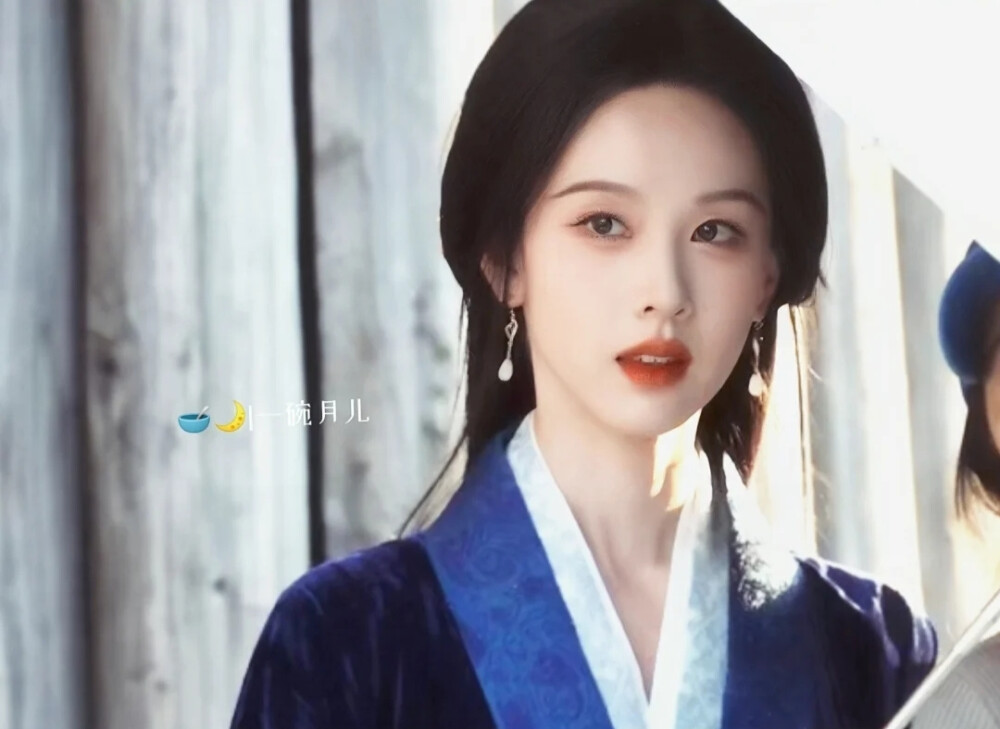 陈都灵·战国袍