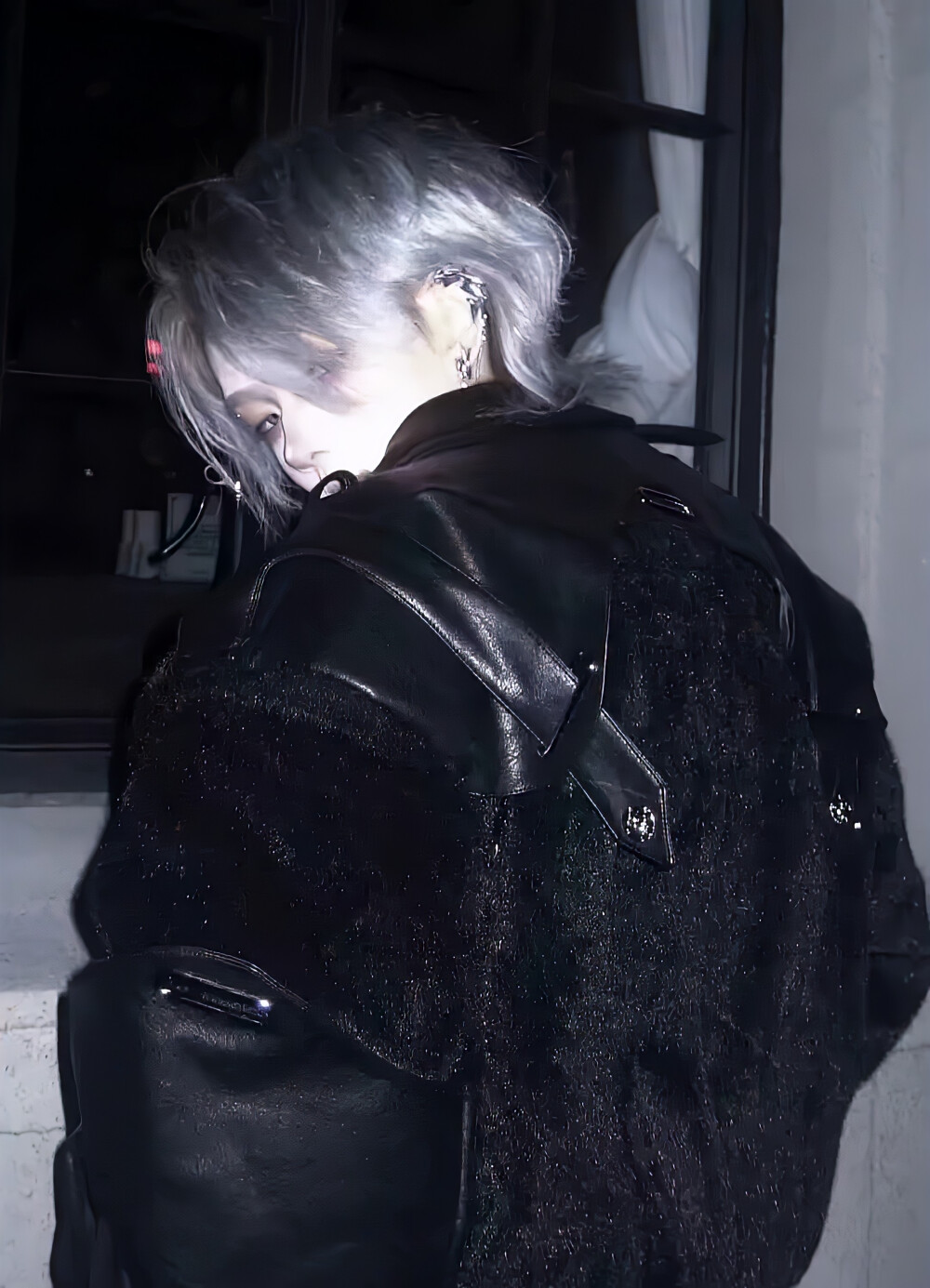 你的眼泪是我不曾见过的海