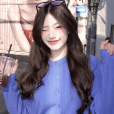 •蝴蝶^⦁᎑-^ ੭•