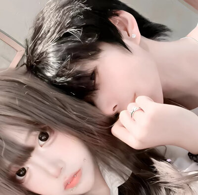 亲爱的 你可以把脆弱的一面展示给我 我不想听你说没事.