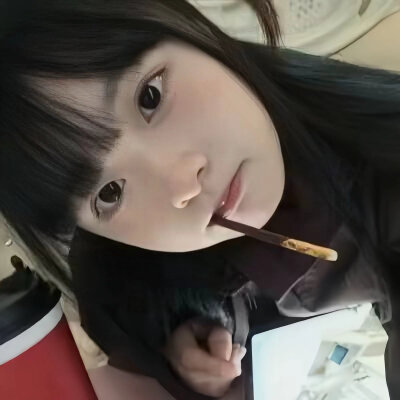 亲爱的 你可以把脆弱的一面展示给我 我不想听你说没事.