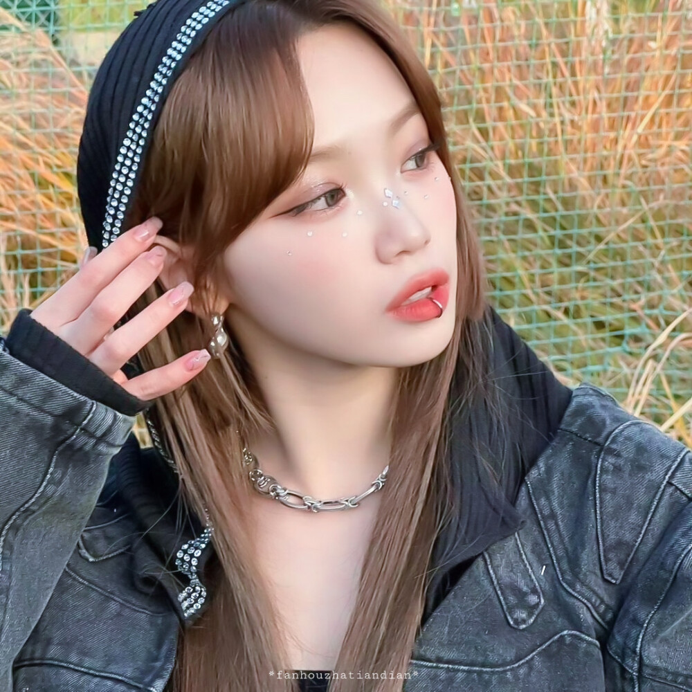 tlefirstᵀʰᵉ ᶠⁱʳˢᵗ ᵒⁿᵉ ᵒᵘᵗ ᵒᶠ ᵗʰᵉ ᵇⁱᵍ ʷⁱⁿᵈ ᶜᵃᵐᵉ ʰᵒᵐᵉ ʷⁱᵗʰ ᵐᵉ.