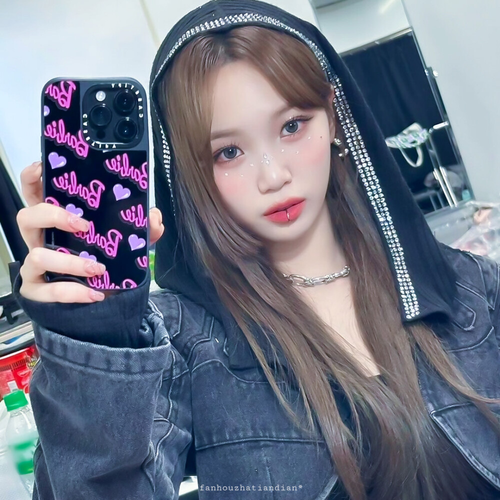 tlefirstᵀʰᵉ ᶠⁱʳˢᵗ ᵒⁿᵉ ᵒᵘᵗ ᵒᶠ ᵗʰᵉ ᵇⁱᵍ ʷⁱⁿᵈ ᶜᵃᵐᵉ ʰᵒᵐᵉ ʷⁱᵗʰ ᵐᵉ.