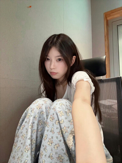 ILLIT moka境萌花