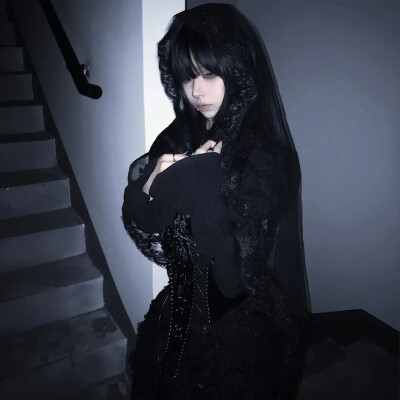 于是被爱变成难得的事情