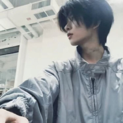 高冷男头