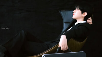 边伯贤橙光素材