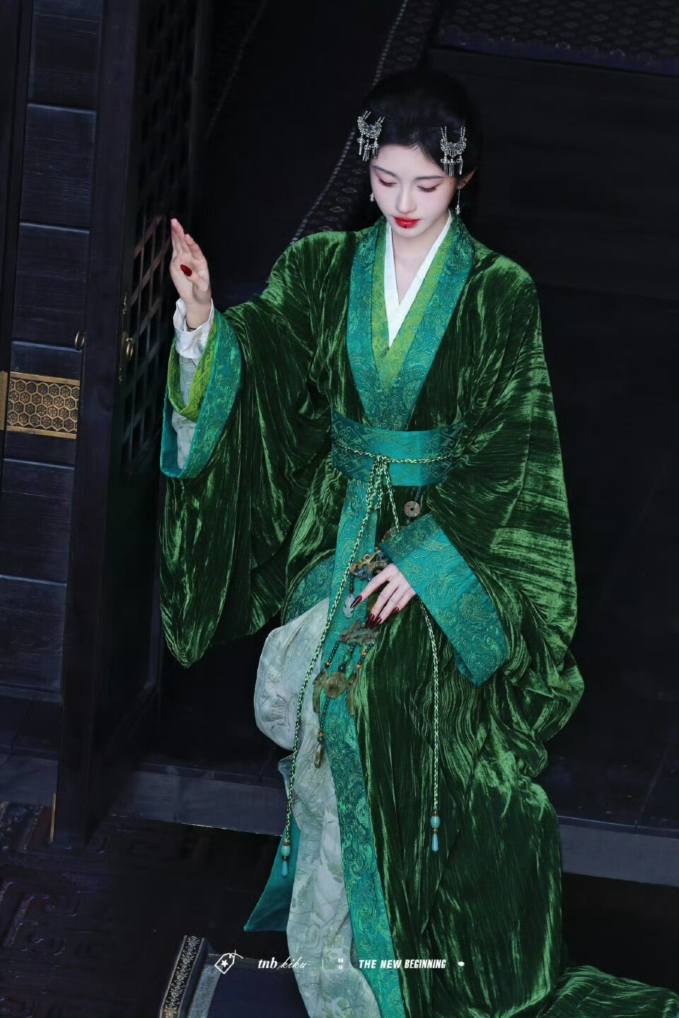 鞠婧祎月鳞绮纪