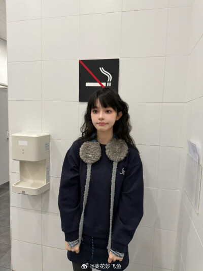 “森林的尽头是散落的光”