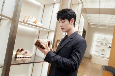 肖战 | 2025米兰时装周 