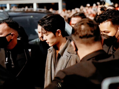 肖战 | 2025米兰时装周 