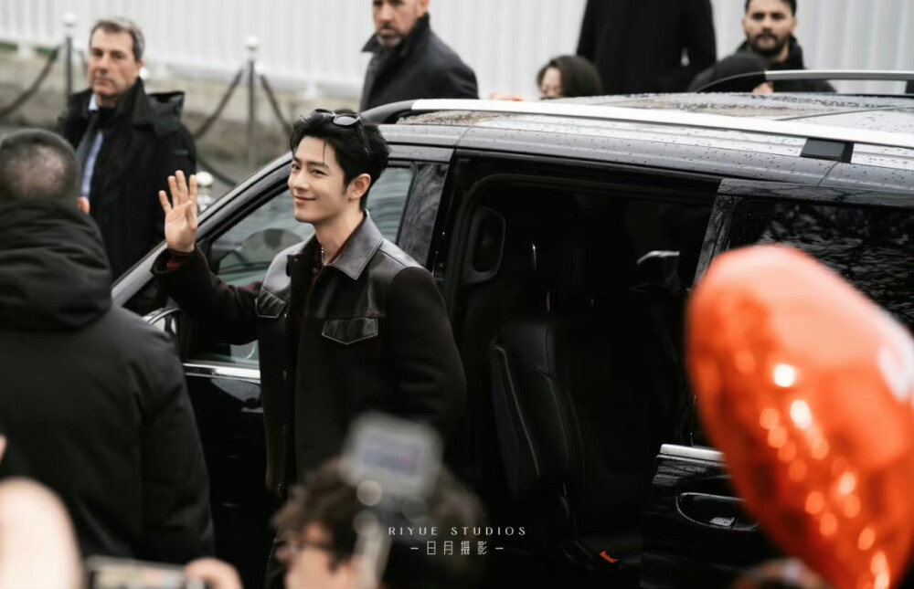 肖战 | 2025米兰时装周 