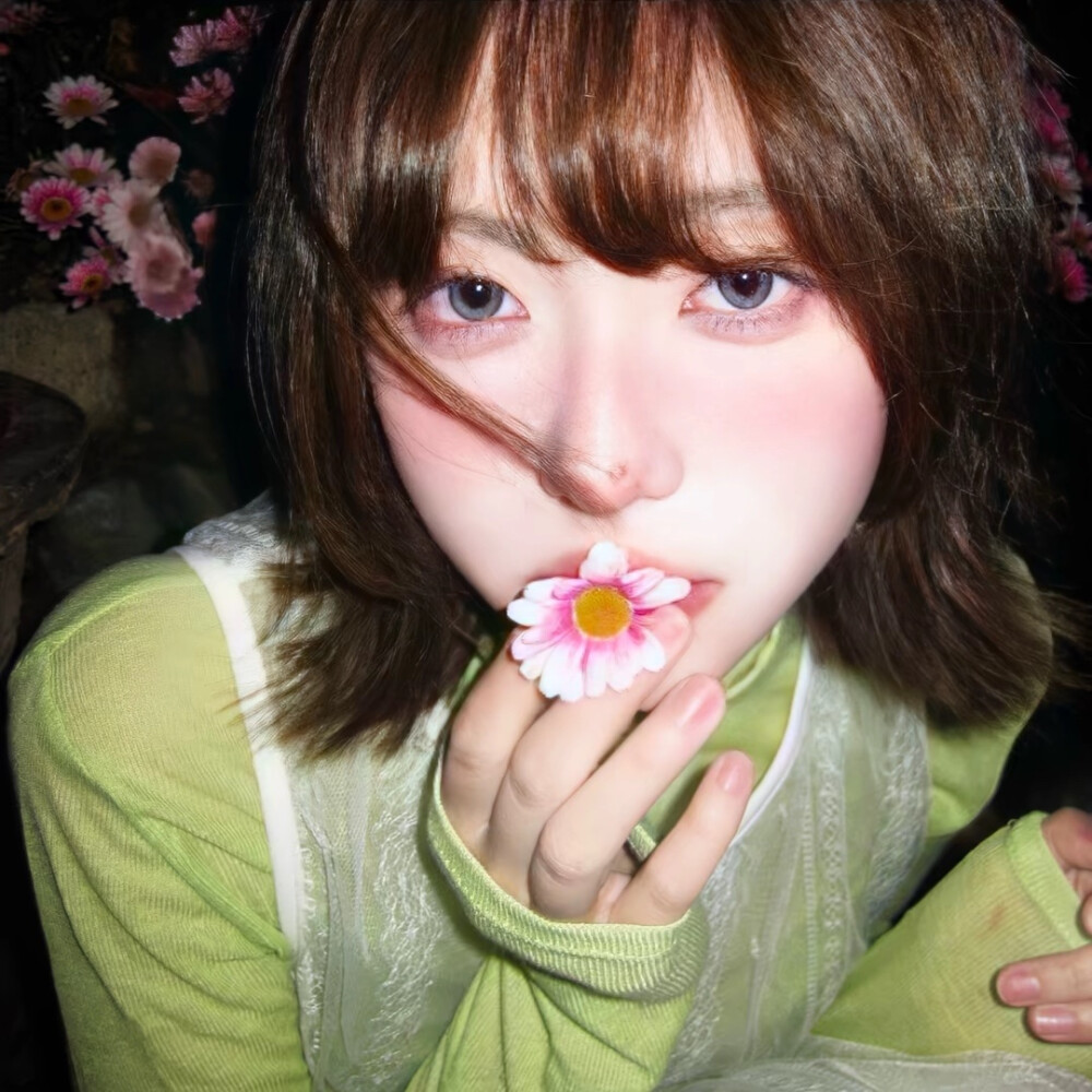 青苹果少女绿色头像