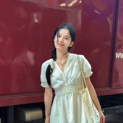 张婧仪＃头像＃女生头像＃绿色系头像＃高能量头像