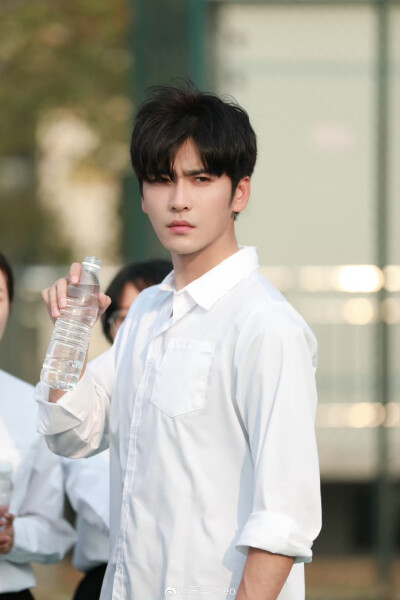 王奕然～～～禁欲系