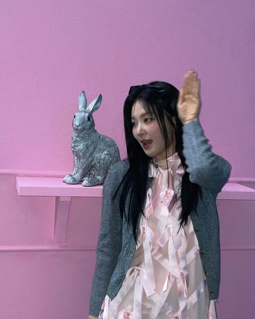 KPOP头像第187弹（姜涩琪篇）
“我亲爱的你 还烦恼些什么”