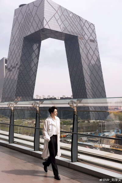 刘学义