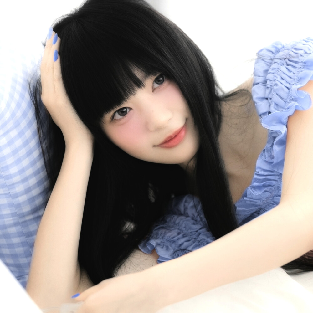 四月请多多来电^ ^