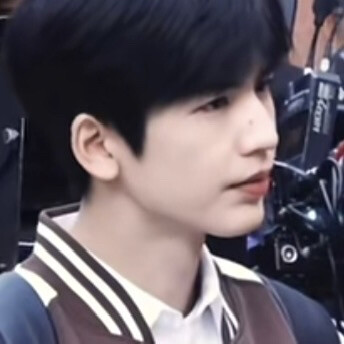 愚人节敢不敢和我凌水吓死他们