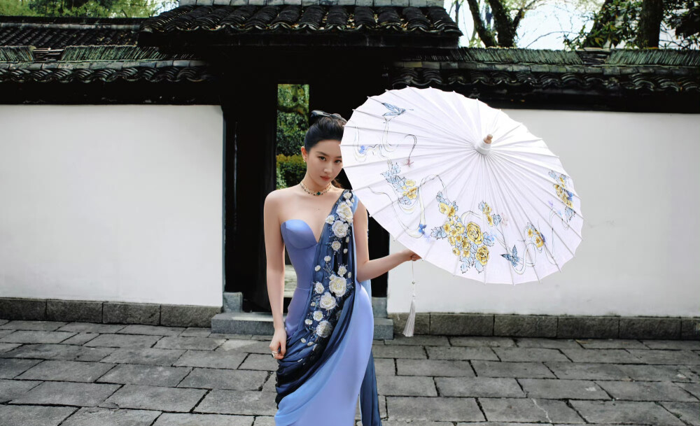 刘亦菲