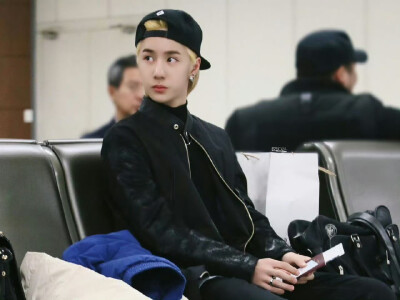 王一博/机场丹丹