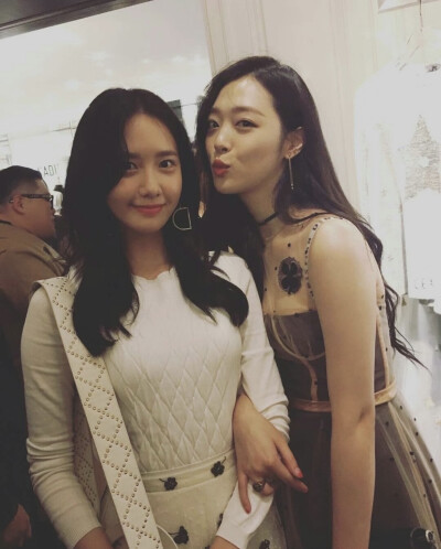 崔雪莉