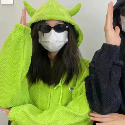 嗯哼