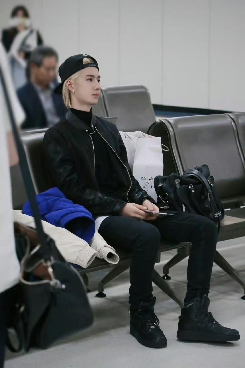 王一博/机场丹丹