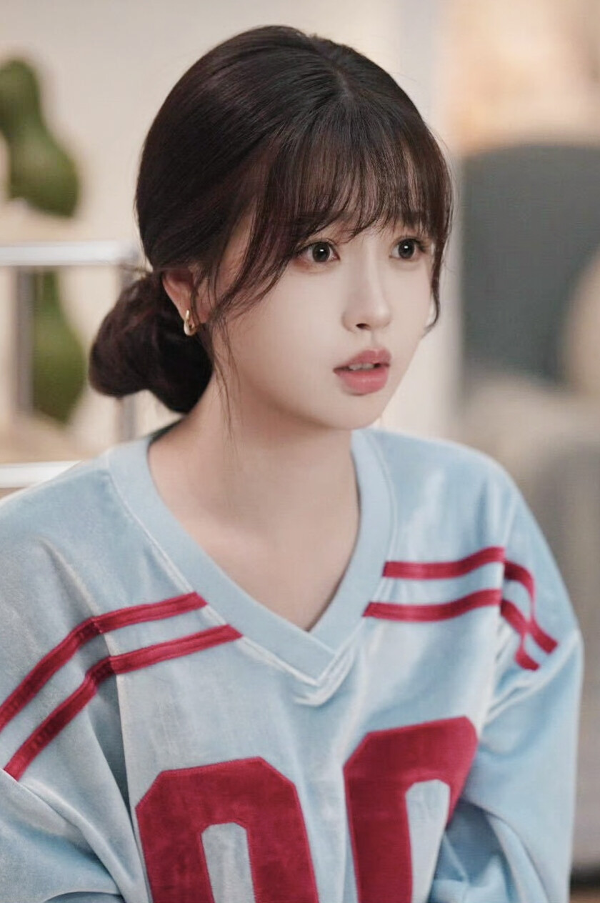 嘘，国王在冬眠 卫枝