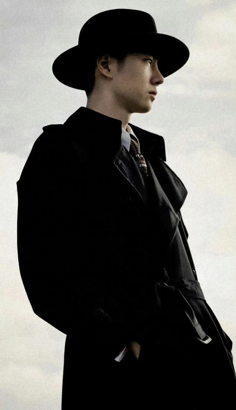 王一博电影《无名》叶先生